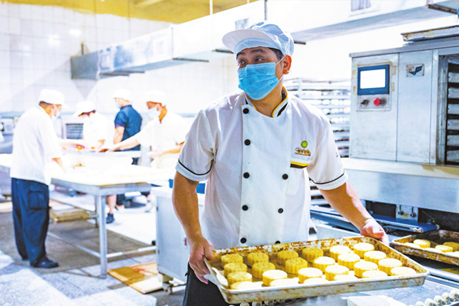 Tuyển 04 Nam/Nữ chế biến thực phẩm làm việc tại Tân Bắc (Đài Loan)