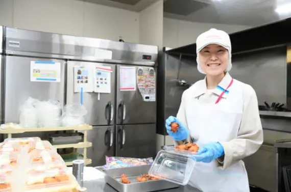 Đơn tuyển dụng 18 nữ chế biến đồ ăn, thực phẩm