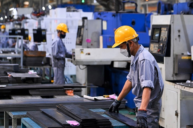 Tuyển 06 Nam sản xuất linh kiện cơ khí làm việc tại Tân Trúc, Đài Loan