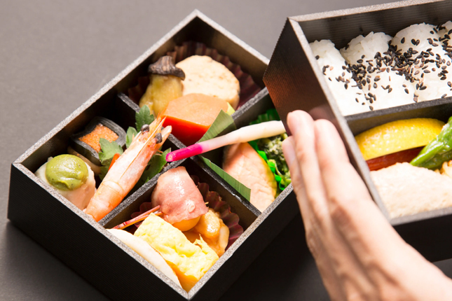 Đơn tuyển dụng 07 nữ chế biến thực phẩm cơm hộp – suất ăn công nghiệp