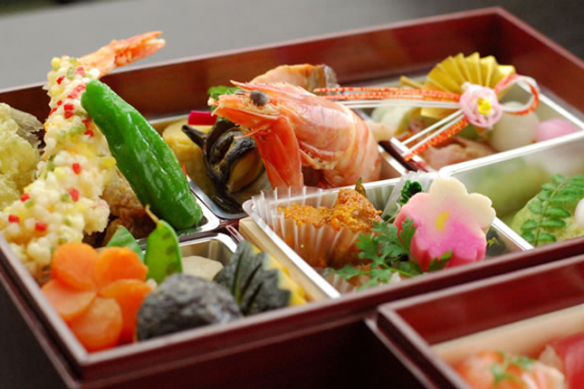 Đơn tuyển dụng 10 lao động chế biến thực phẩm cơm hộp – đóng gói