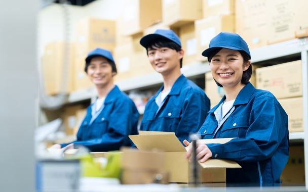 Đơn tuyển dụng 14 nam, nữ sản xuất và kiểm tra đóng gói đồ ăn sẵn trong nhà máy