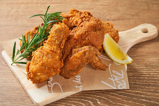 Tuyển 12 Nữ làm thực phẩm (gà rán) tại Đài Trung (Đài Loan)