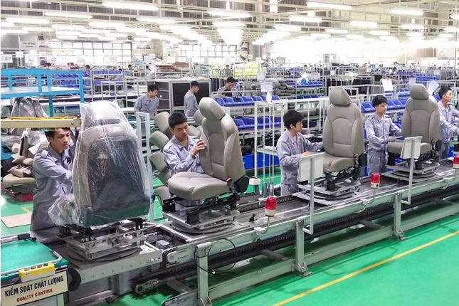 Tuyển 06 Nam gia công linh kiện ô tô – xe máy làm việc tại Tây Đồn, Đài Loan