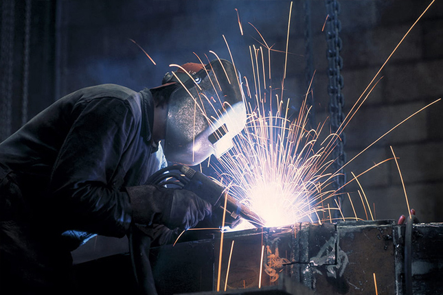 Tuyển 12 nam mài hàn kim loại - Đài Nam, Đài Loan