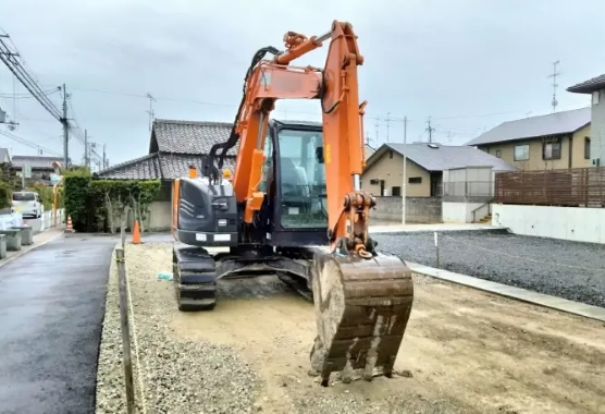 Đơn tuyển dụng 6 nam vận hành máy xây dựng làm đường