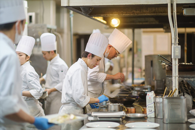 Tuyển 05 nam/nữ nhà hàng làm việc tại Aichi (Nagoya) & Gifu