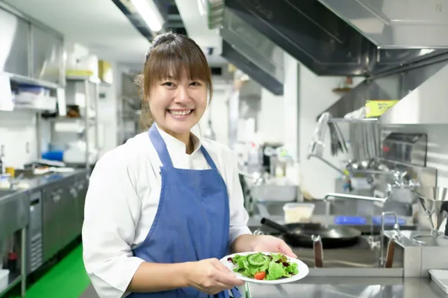 Tuyển 12 nam/nữ nhà hàng làm việc tại Tokyo (Monzen-Nakacho / Kyobashi / Nakano-Sakaue)