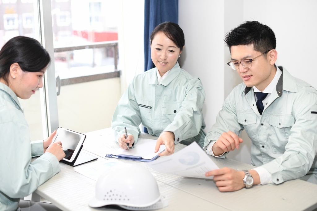 Đơn tuyển dụng 3 nam/nữ kỹ sư kinh tế làm việc tại Gifu