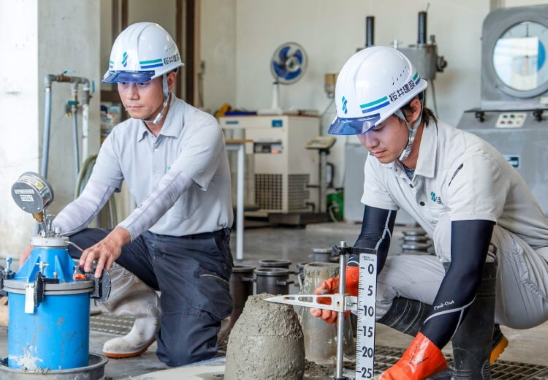 Tuyển 04 nam sản xuất bê tông trong công xưởng