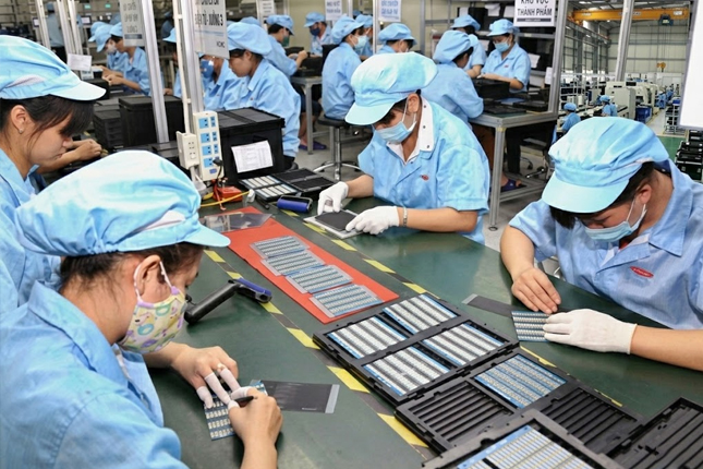 Tuyển 10 nữ sản xuất nhựa - Đào Viên, Đài Loan