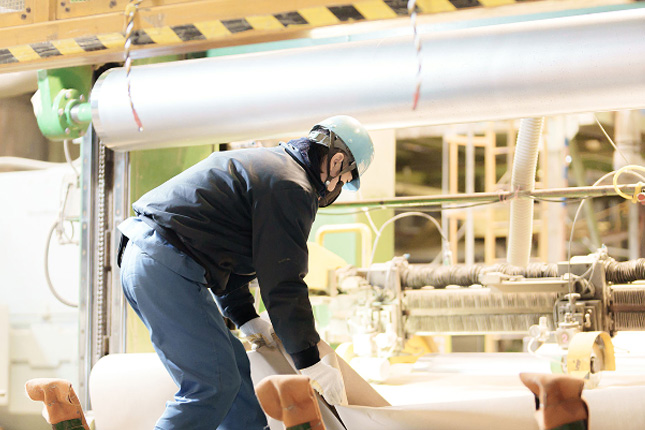 Tuyển 08 nam kỹ sư cơ khí làm vận hành máy sản xuất giấy tại Saitama, Nhật Bản